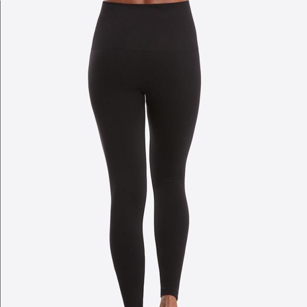Spanx Look At Me Now Seamless Leggings Black